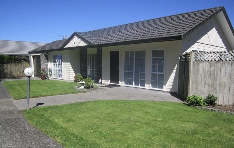 1/169 Whites Line East, Waiwhetu, Lower Hutt - Carousel 19