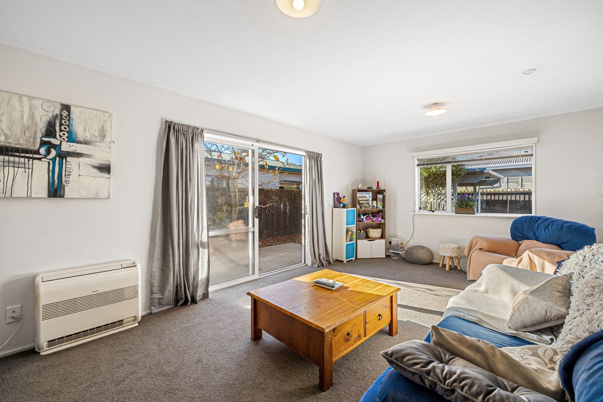 39C Bassett Street, Burwood, Christchurch - Carousel 15