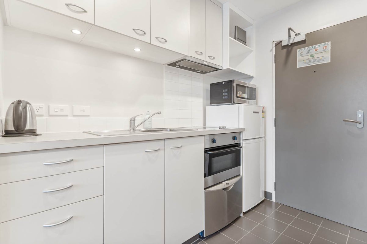 201/17 Amersham Way, Manukau Central - Carousel 2