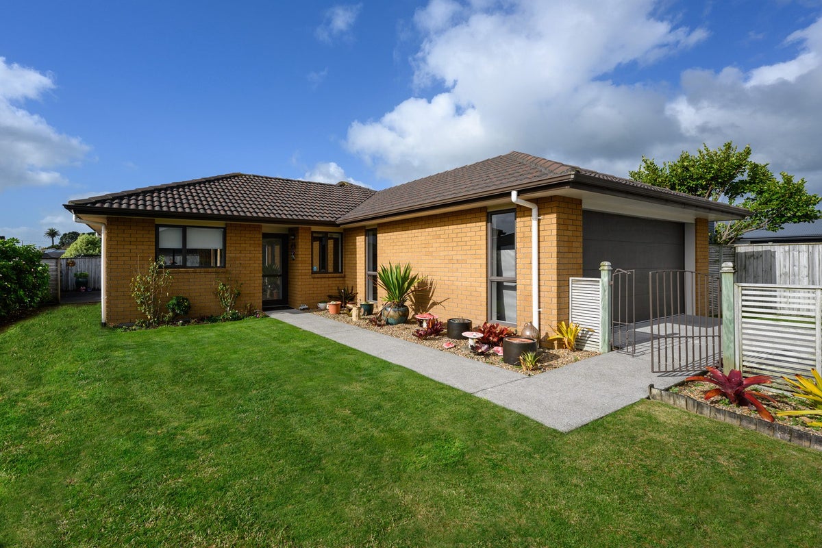 22 Coby Sydney Drive, Bell Block, New Plymouth - Carousel 1