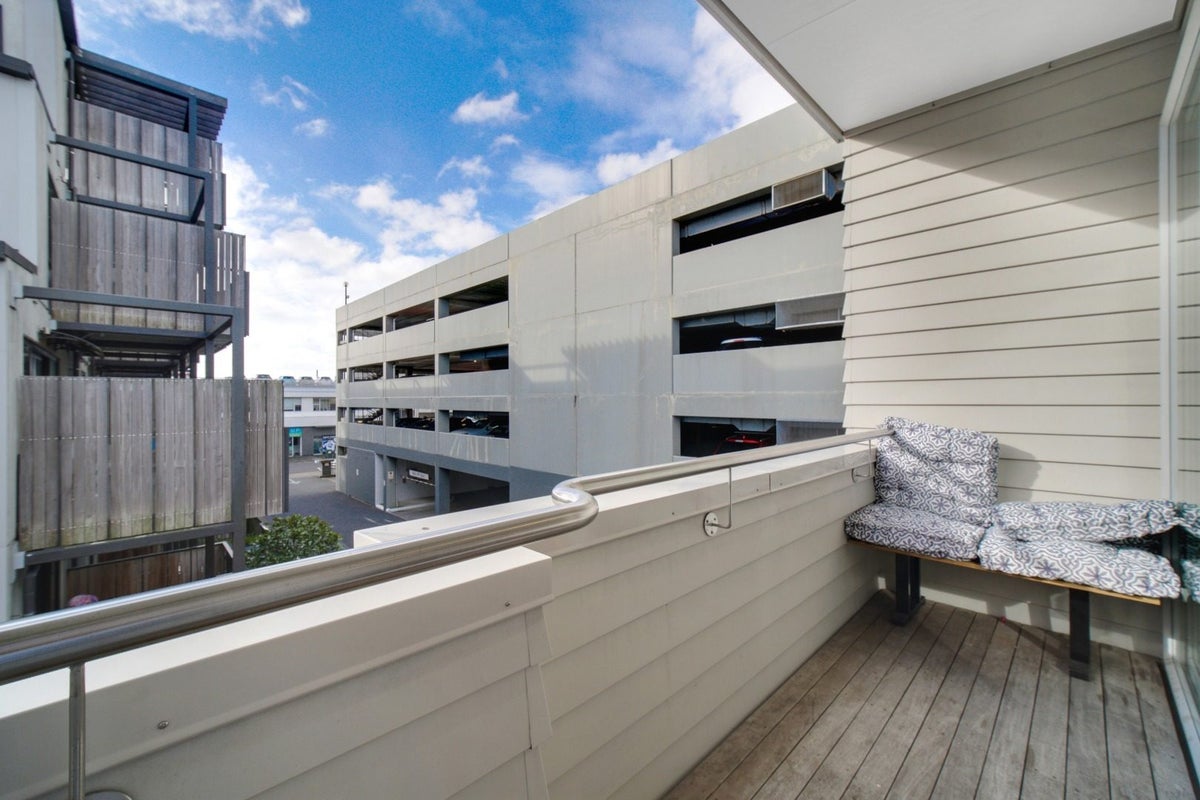 50/26 Mary Street, Mount Eden, Auckland - Carousel 1