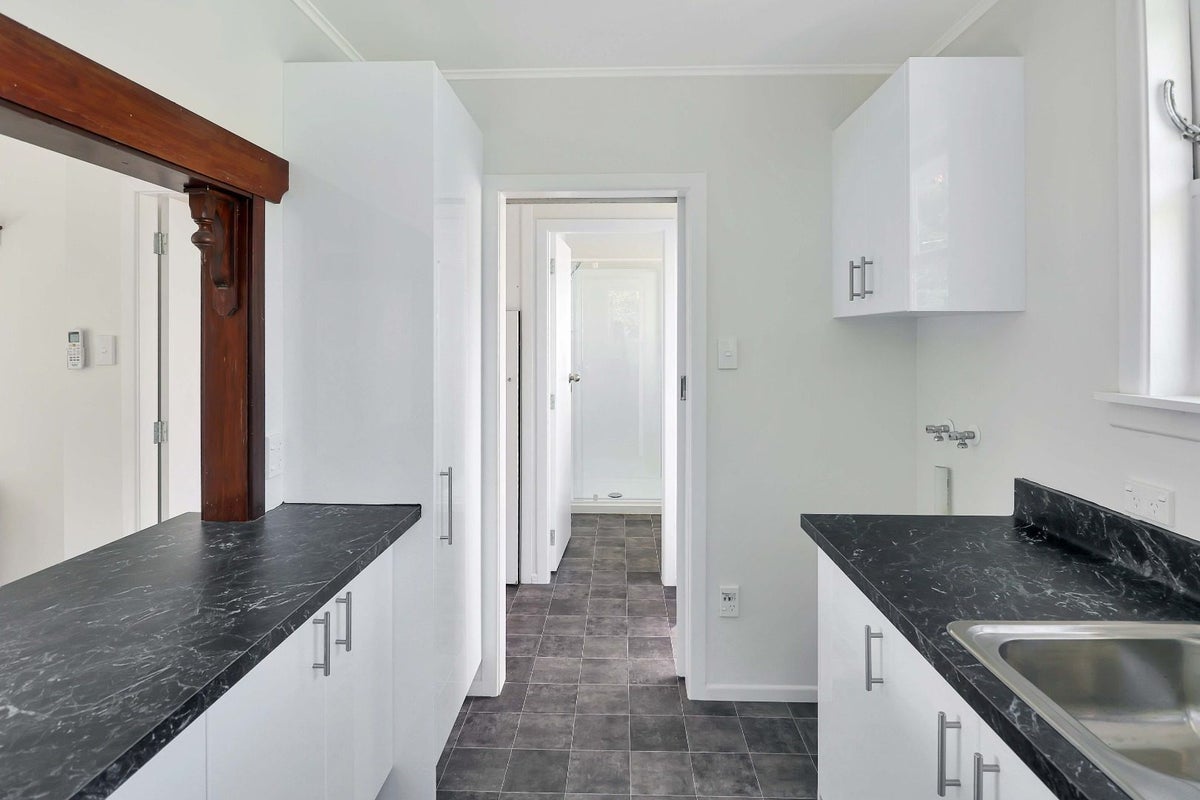 433A Ohiro Road, Brooklyn, Wellington - Carousel 2