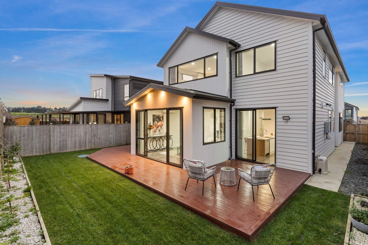 20 Christella Street, Flat Bush, Auckland - Carousel 2