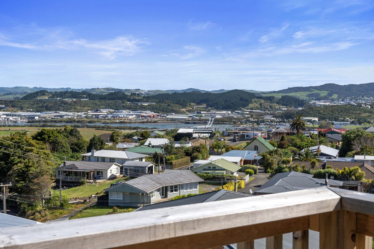 12A Kohe Street, Parahaki, Whangarei - Carousel 1