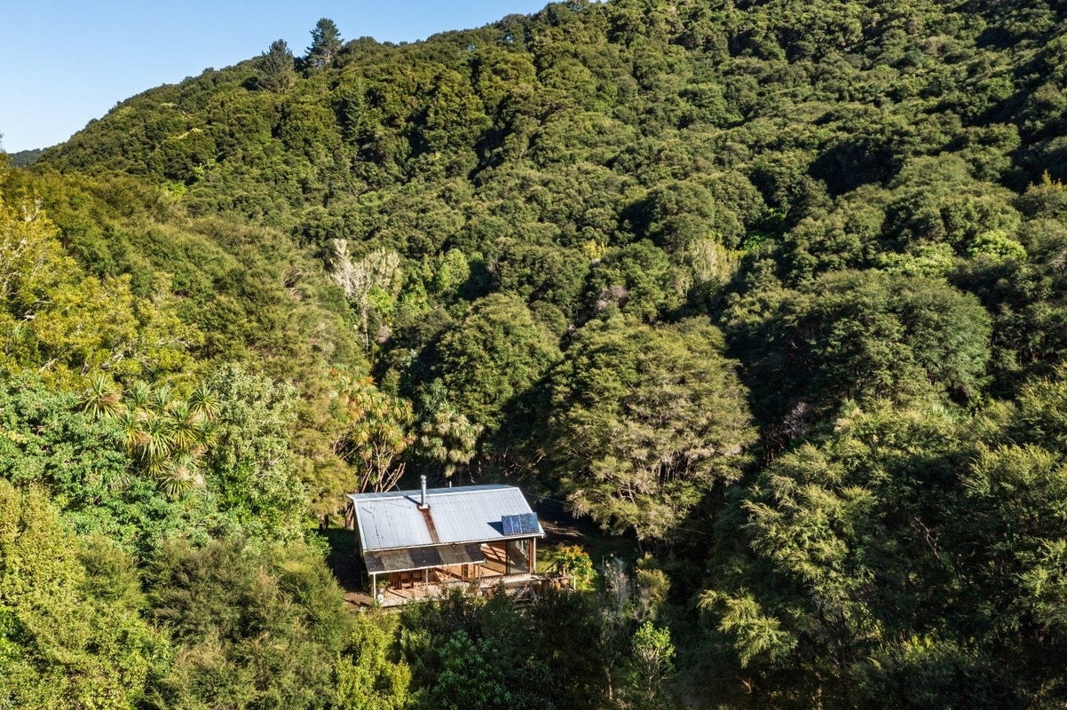 240 Cave Road, Waimata - Carousel 22