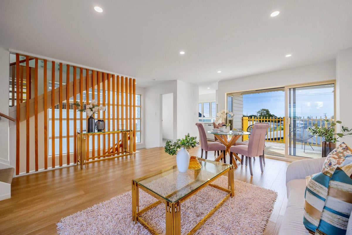 5/3 Coronation Road, Hillcrest, Auckland - Carousel 1