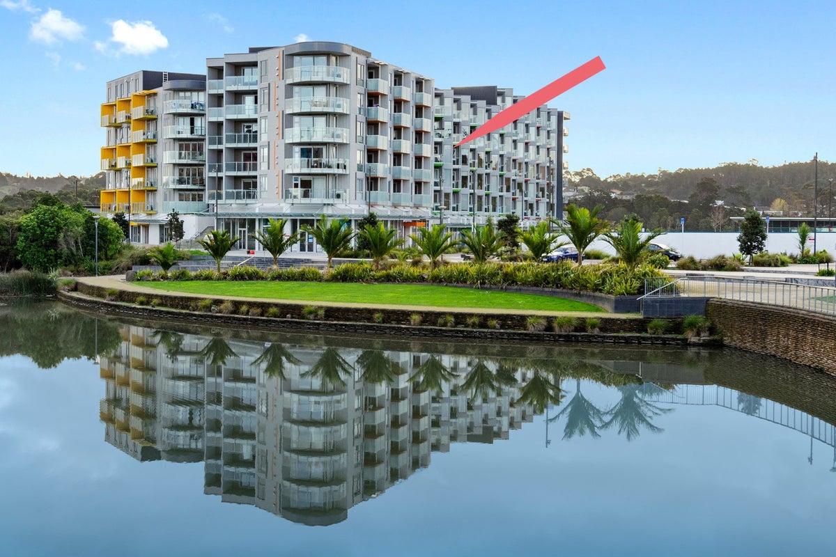 303/3 Rose Garden Lane, Albany, Auckland - Carousel 2