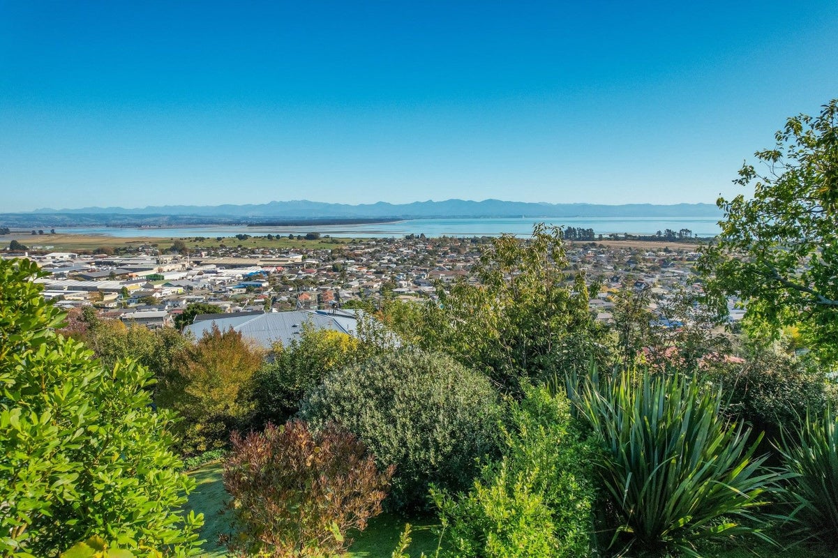 3/27 Chamberlain Street, Tahunanui, Nelson - Carousel 2
