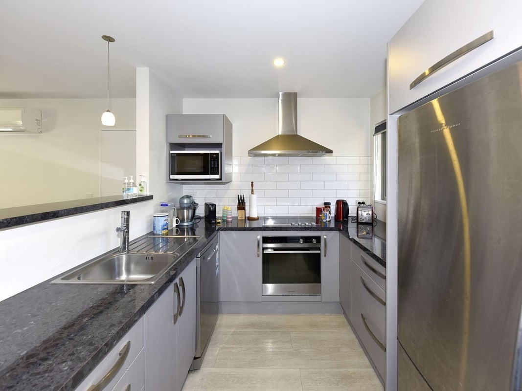 6B Pinedale Lane, Linwood, Christchurch - Carousel 2