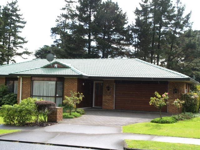 12 Seneca Court, Golflands, Auckland - Carousel 1
