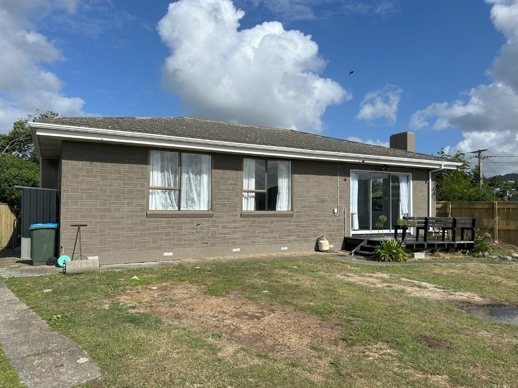26 Tuki Street, Titahi Bay, Porirua - Carousel 1