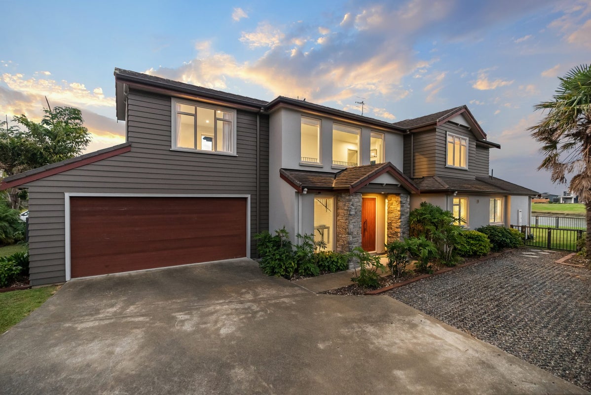 83 Barbados Way, One Tree Point - Carousel 43