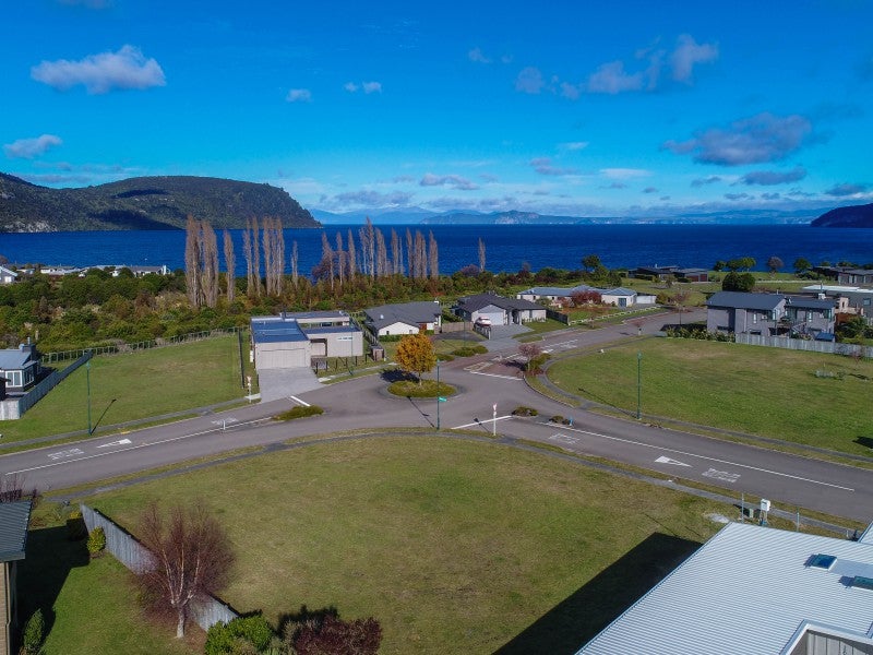 164 Lisland Drive, Kinloch, Taupo - Carousel 1