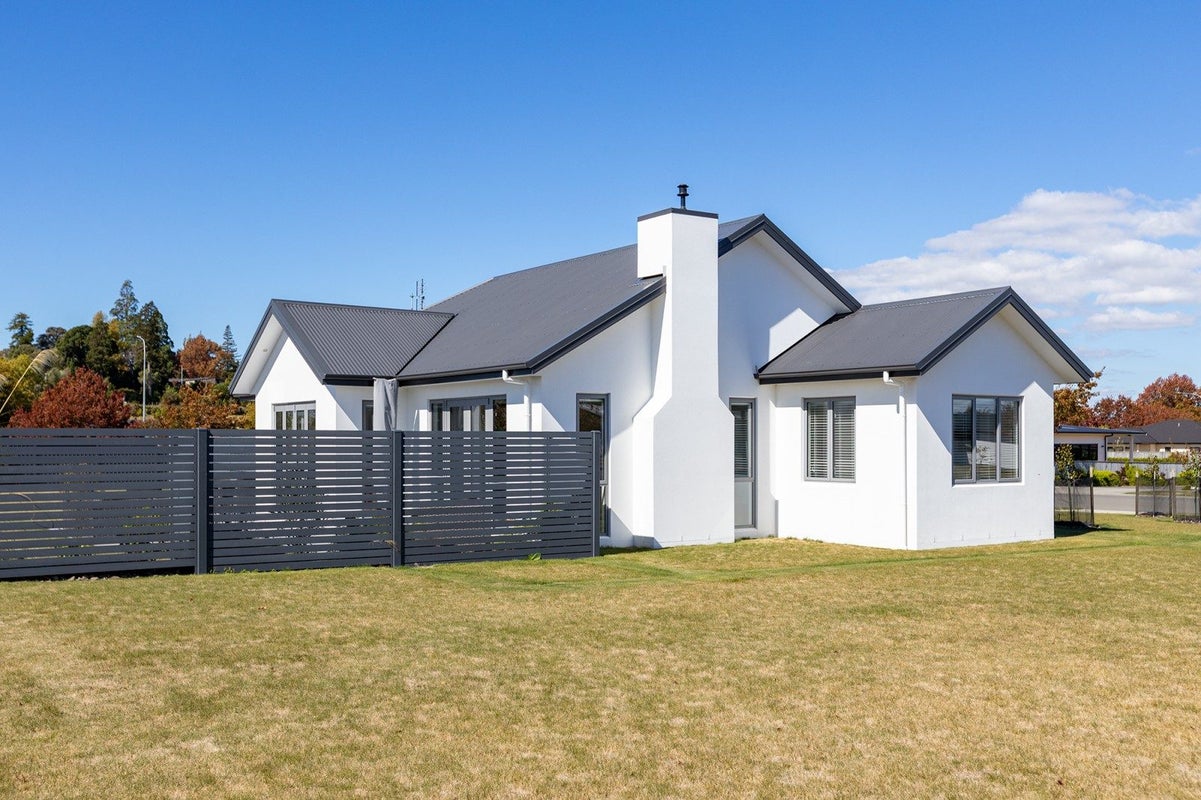 2B Cashmere Oaks Drive, Lansdowne, Masterton - Carousel 15