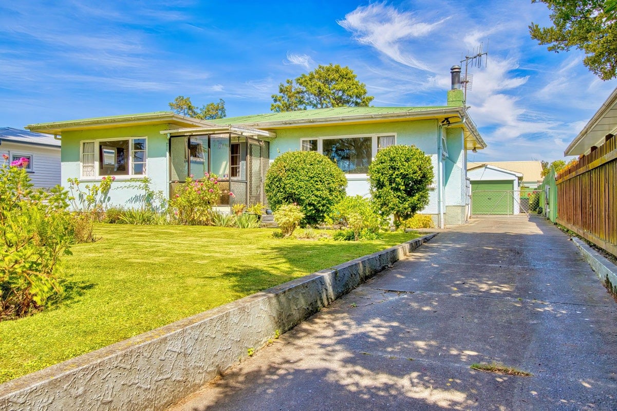 37 Hillary Crescent, Maraenui, Napier - Carousel 1