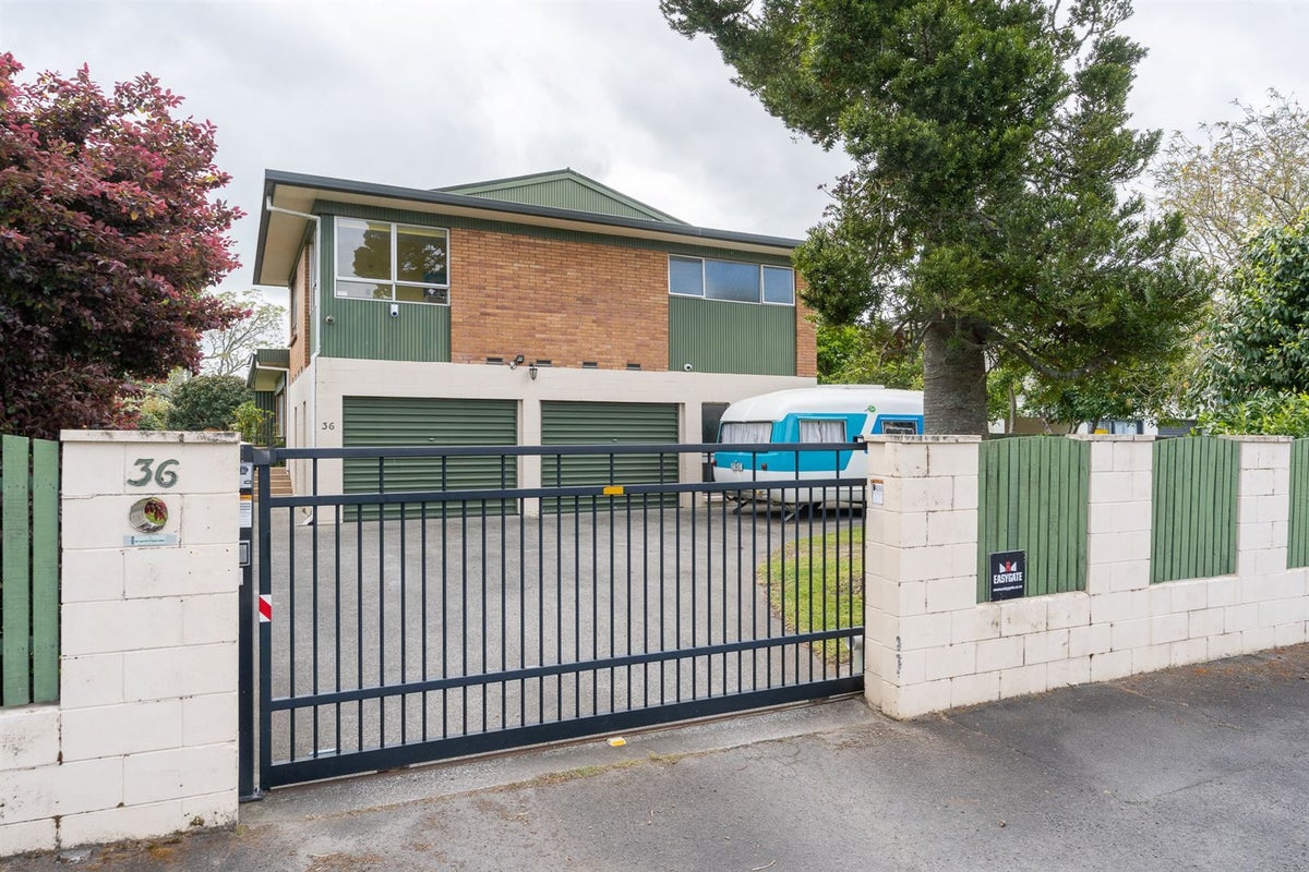 36 Duncan Road, St Andrews, Hamilton - Carousel 31