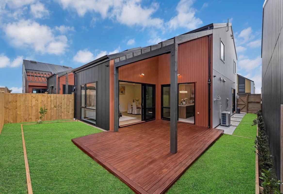11 Murray Grey Lane, Karaka, Papakura - Carousel 22