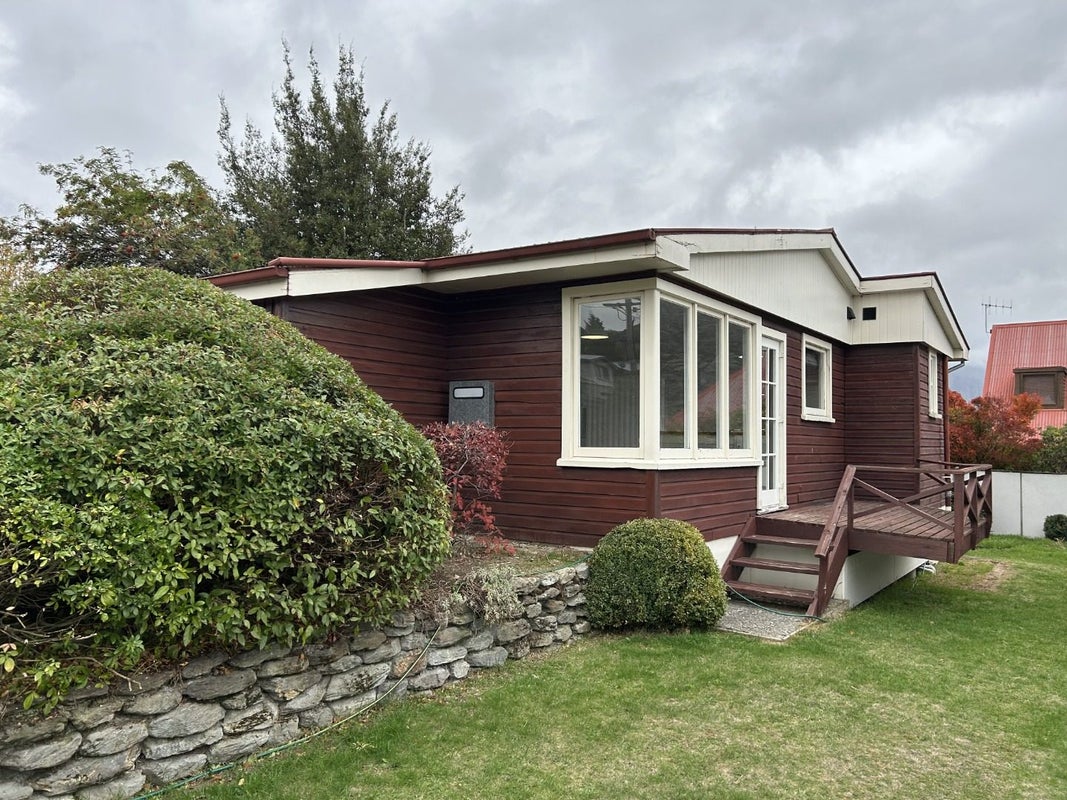 4 Birse Street, Frankton, Queenstown - Carousel 1