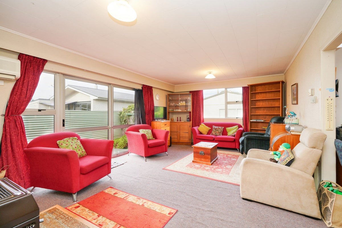 28 Dunns Road, Otatara - Carousel 2