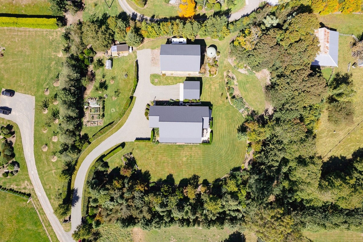 49 Stott Drive, Darfield, Darfield - Carousel 36