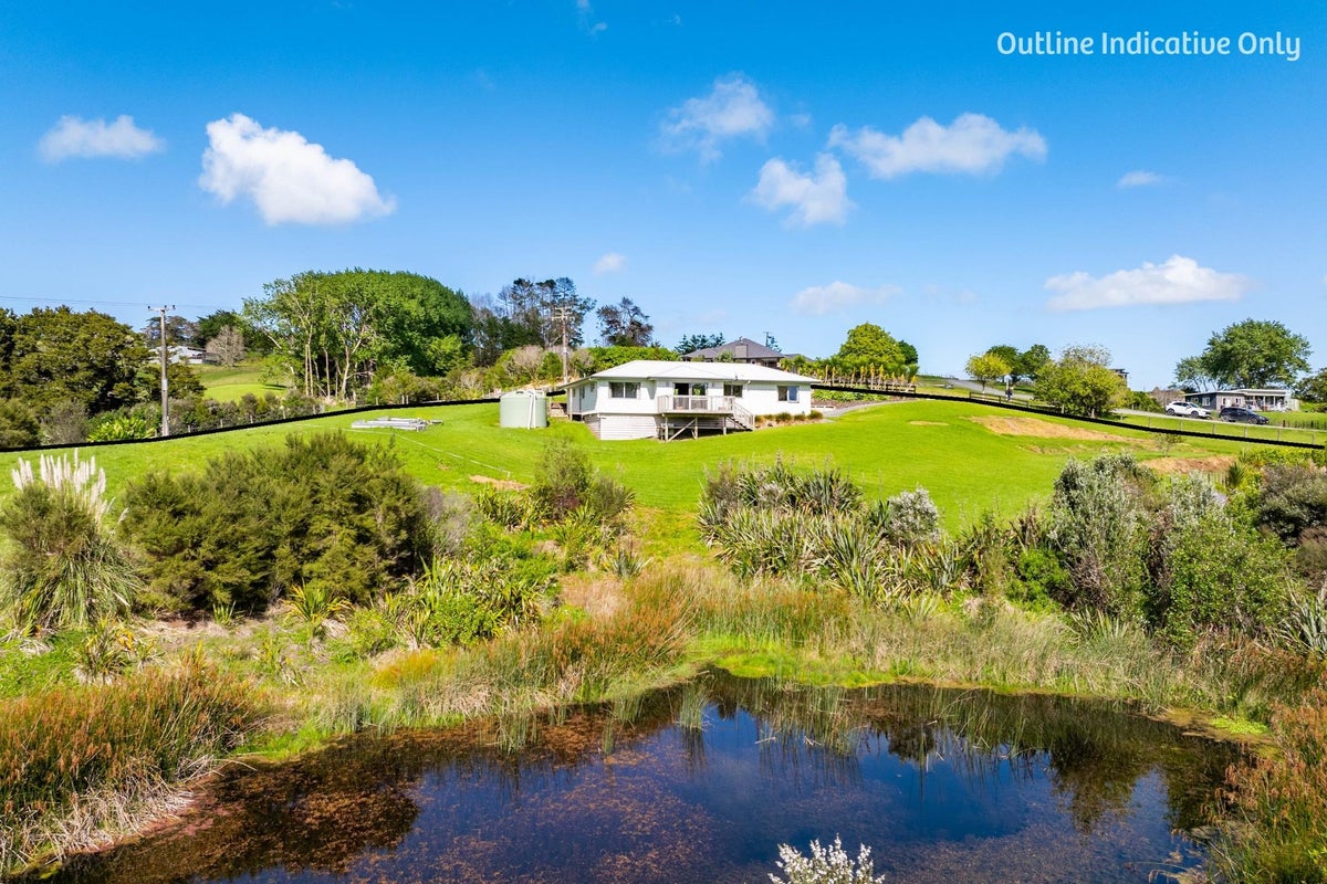 11 Lupis Way, Kaiwaka - Carousel 1