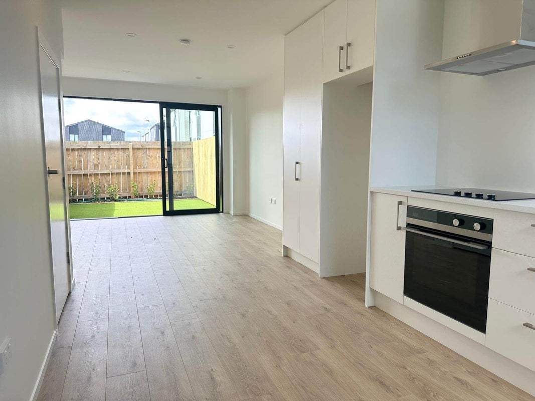 5/33 Convoy Lane, Otahuhu, Auckland - Carousel 1