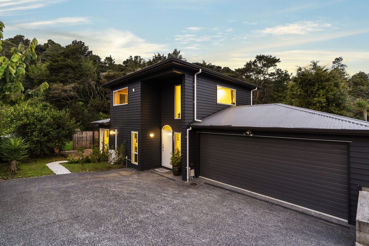 74A Eskdale Road, Birkdale, Auckland - Carousel 1