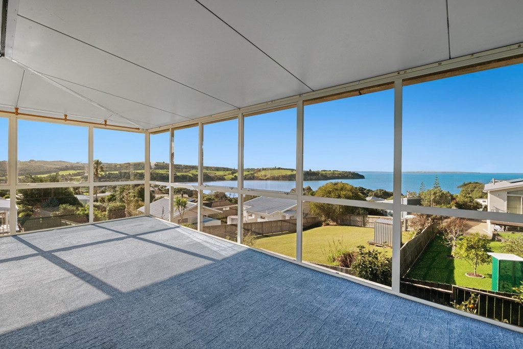 49A Everard Avenue, Army Bay, Whangaparaoa - Carousel 2
