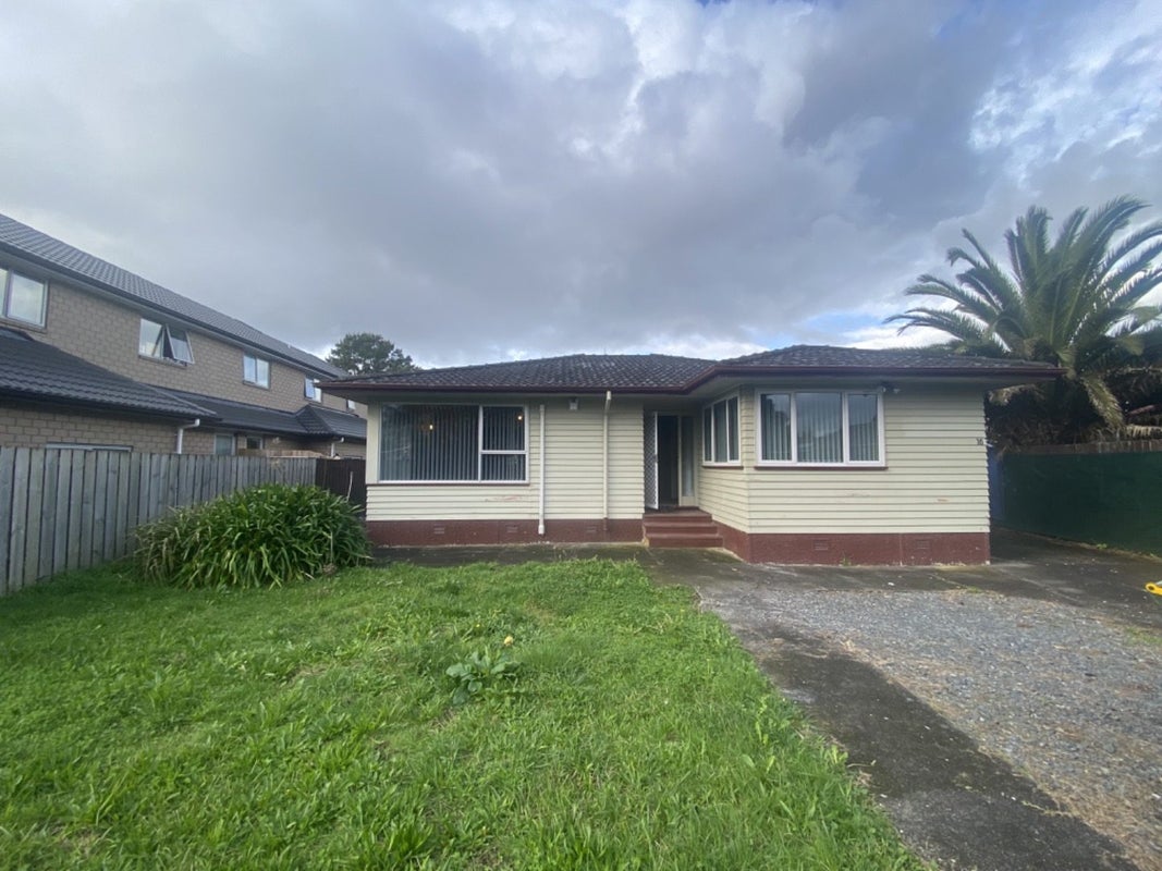16 Greenock Road, Ranui, Auckland - Carousel 1