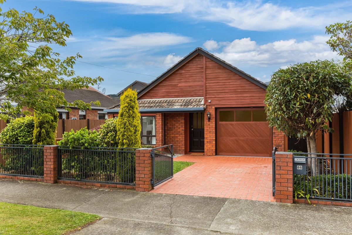 86A Hautana Street, Woburn, Lower Hutt - Carousel 1