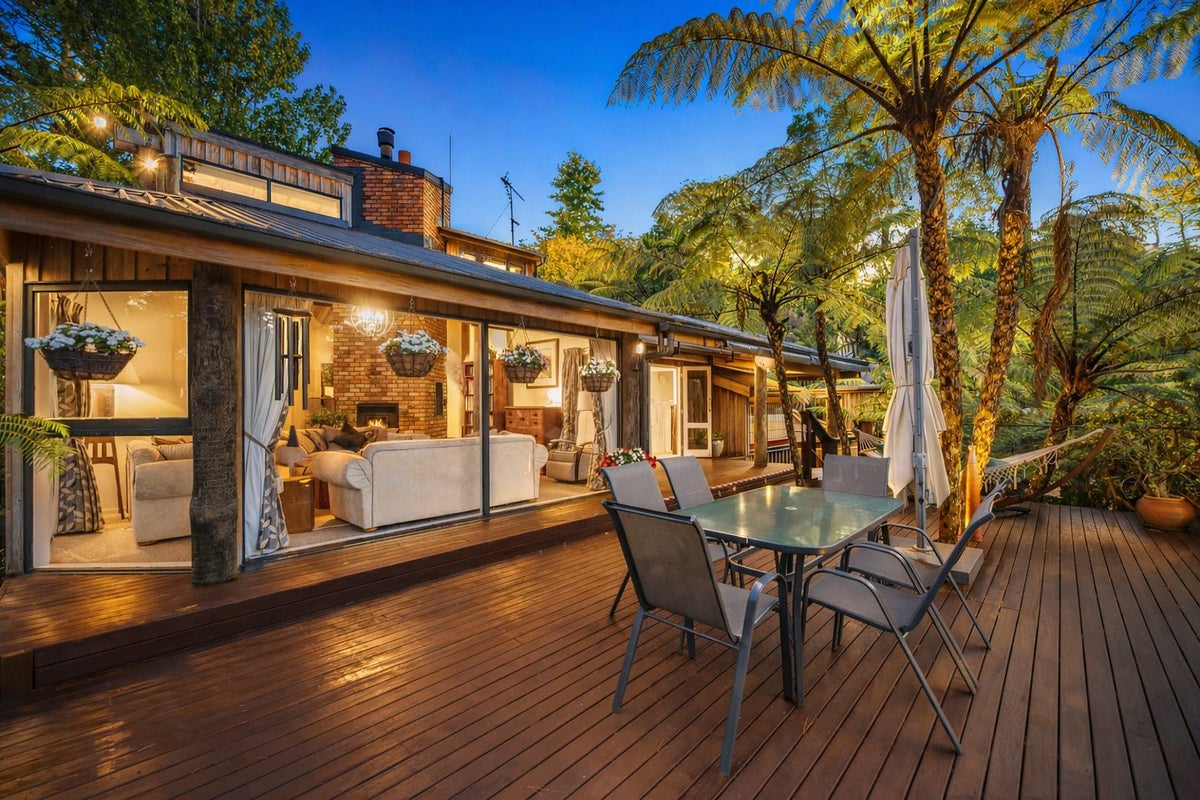 54 Ridge Road, Lucas Heights, Auckland - Carousel 1