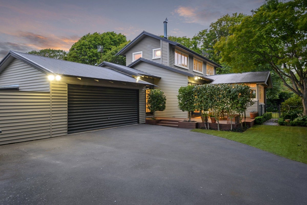60 Severn Street, St Albans, Christchurch - Carousel 2