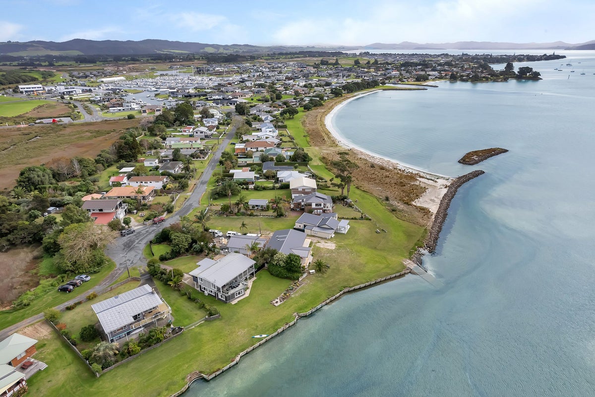 30 Albany Road, One Tree Point, Whangarei - Carousel 32