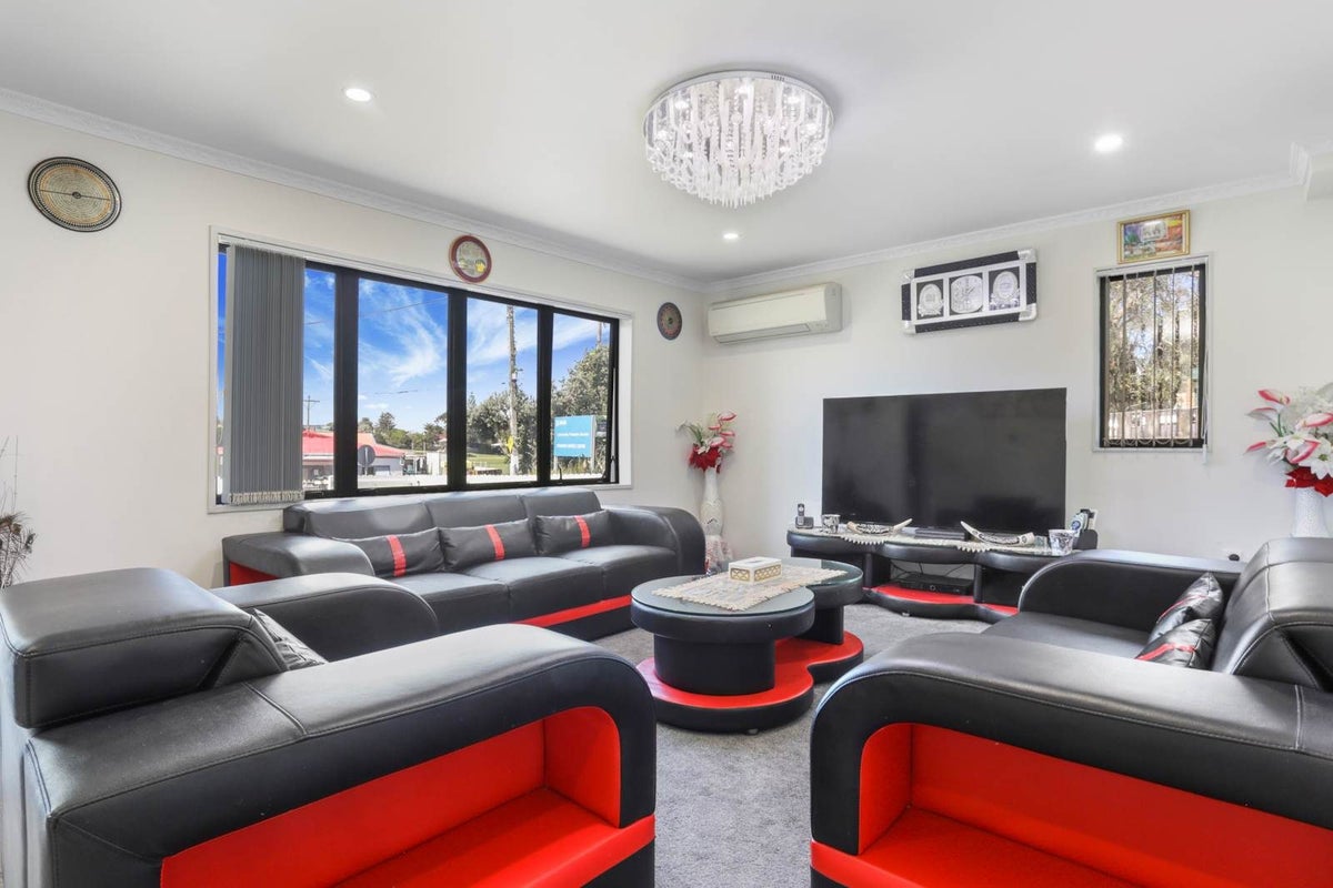 21E Fort Richard Road, Otahuhu, Auckland - Carousel 1