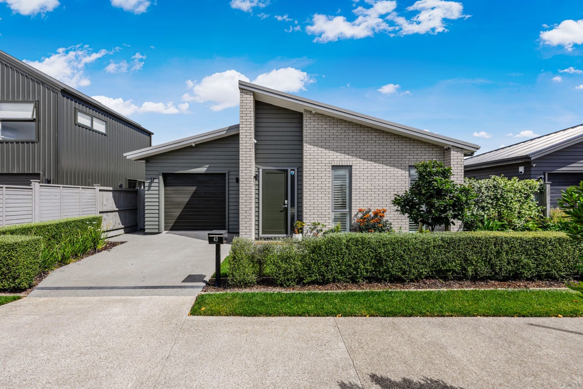 43 Port Way, Rosehill, Papakura - Carousel 1
