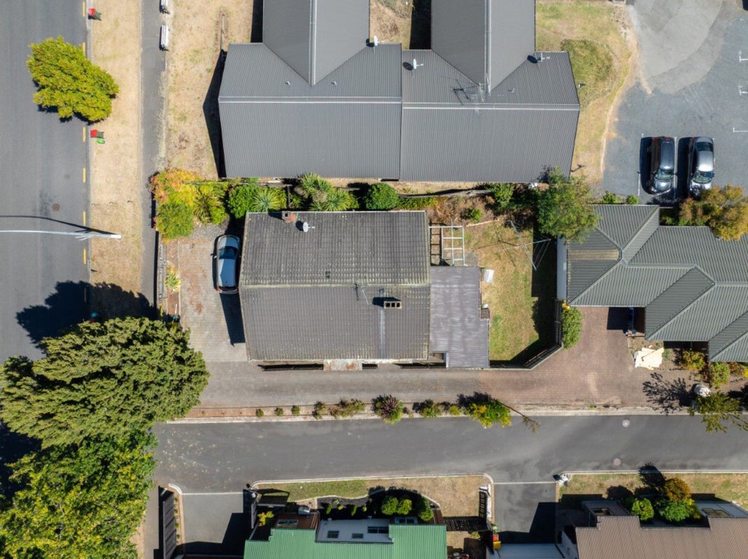 72A Palmerston Street, Hamilton Central, Hamilton - Carousel 19