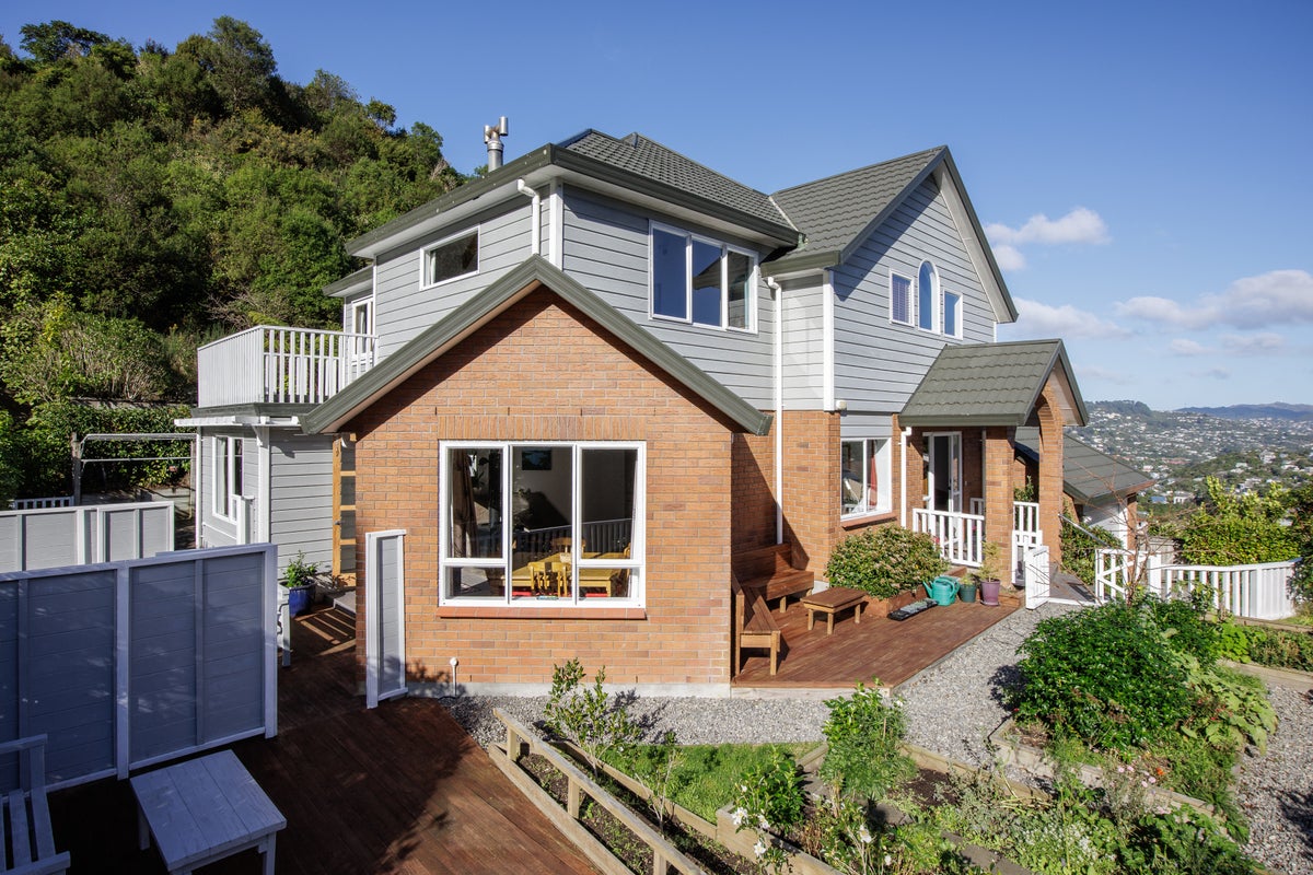 54 Vasanta Avenue, Ngaio, Wellington - Carousel 1