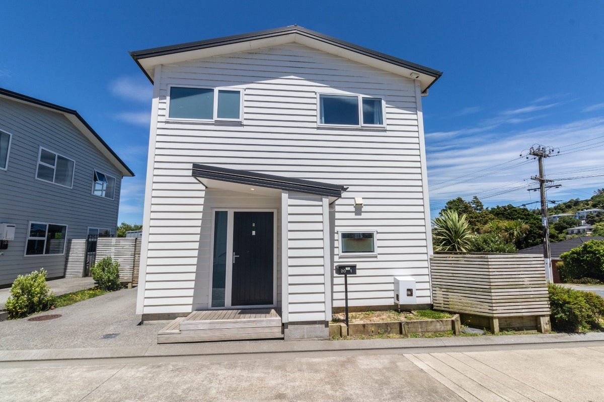 1/20 Glanmire Road, Newlands, Wellington - Carousel 1