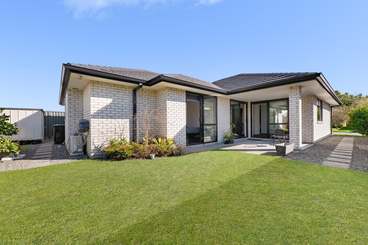 9 RABY LANE, Pyes Pa, Tauranga - Carousel 2