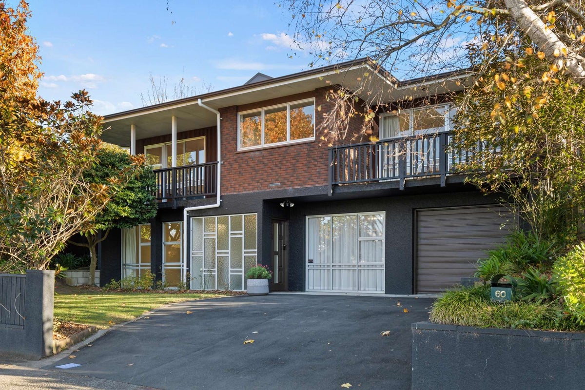 60 Churchill Avenue, Hokowhitu, Palmerston North - Carousel 1