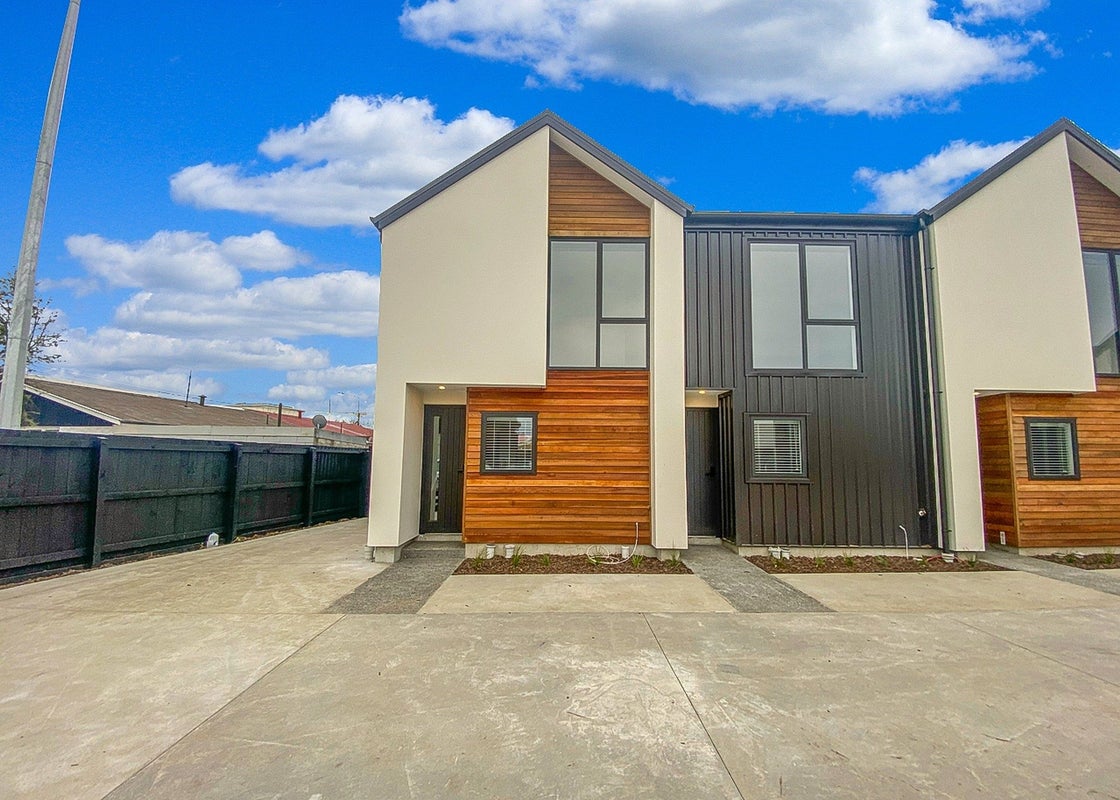 17/27 New Brighton Road, Shirley, Christchurch - Carousel 1