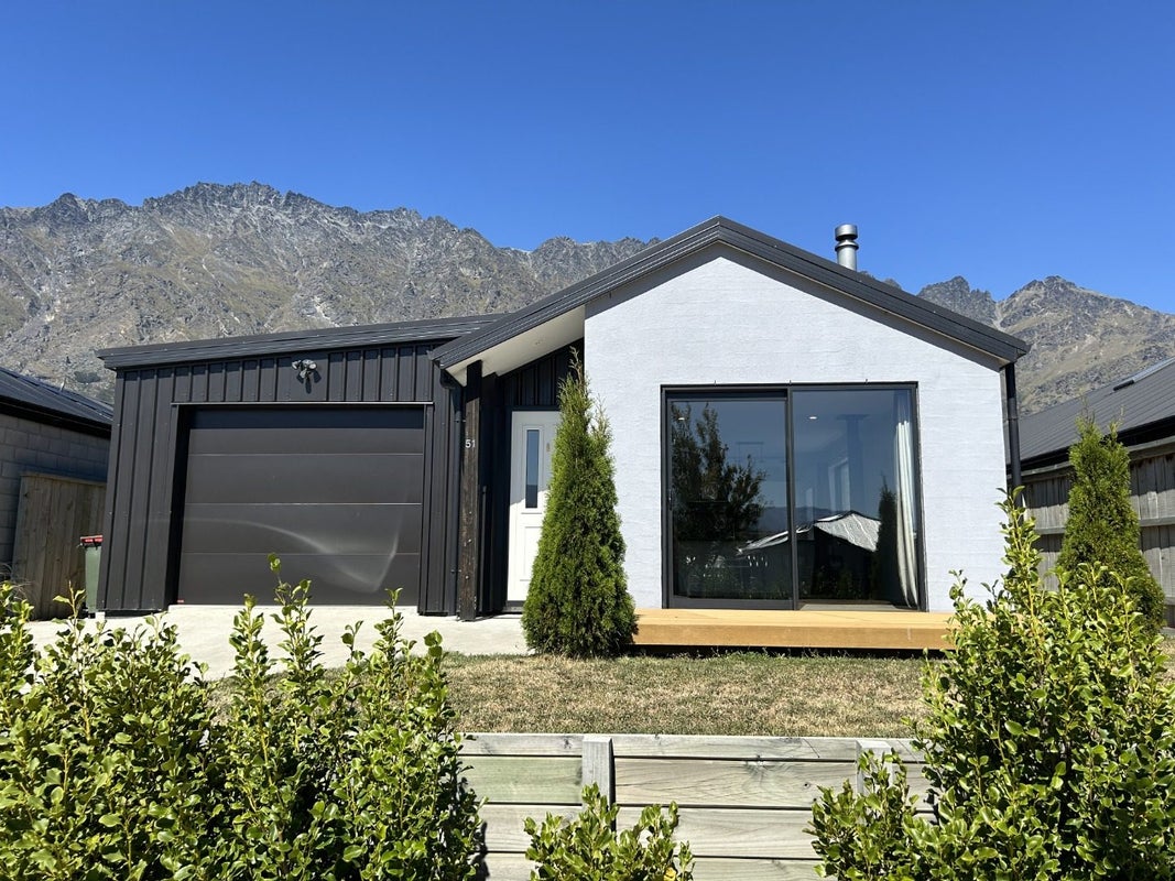 51 Howden Drive, Jacks Point, Queenstown - Carousel 1