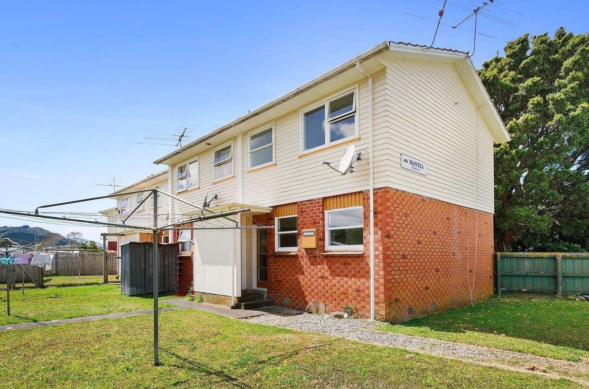 48B MERTON ST, TRENTHAM, UPPER HUTT - Carousel 2