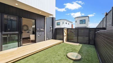 38C Cormack Street, Mount Roskill, Auckland - Carousel 1