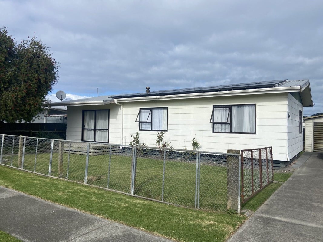 21 Daphne Street, Outer Kaiti, Gisborne - Carousel 1
