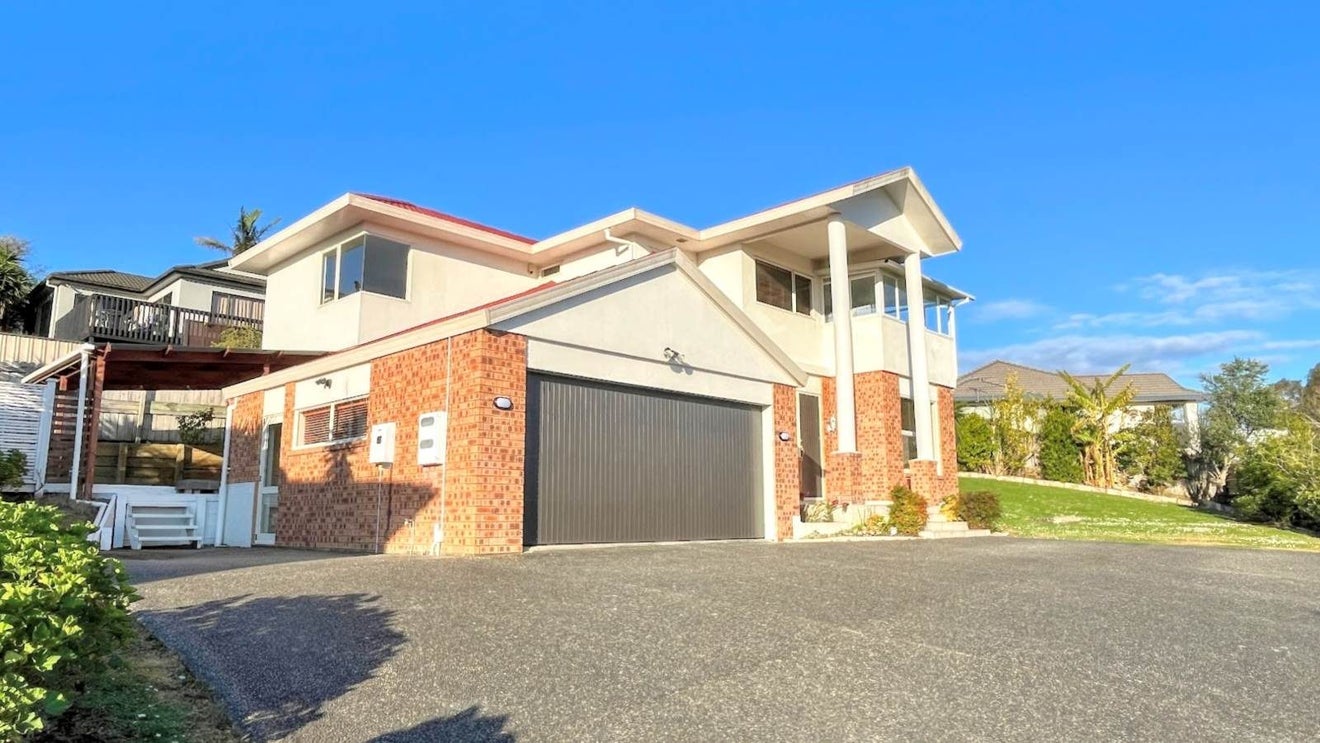 12 Navan Place, Dannemora, Auckland - Carousel 2