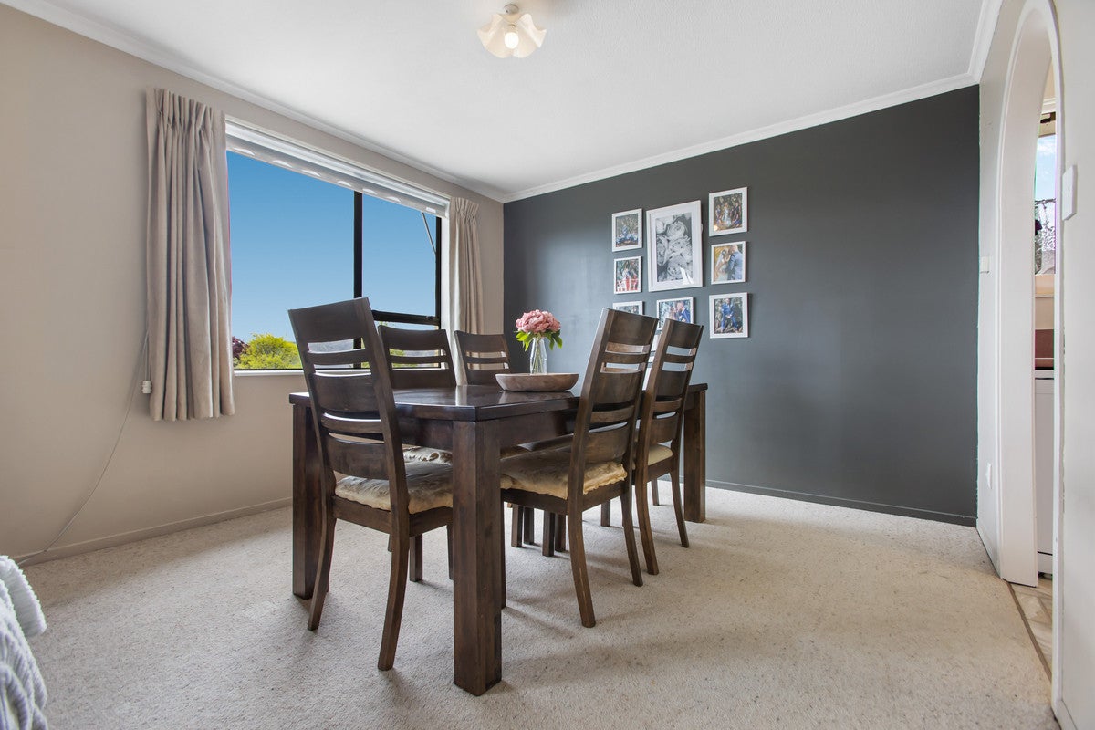2 Kamaka Crescent, Bridge Hill, Alexandra - Carousel 2
