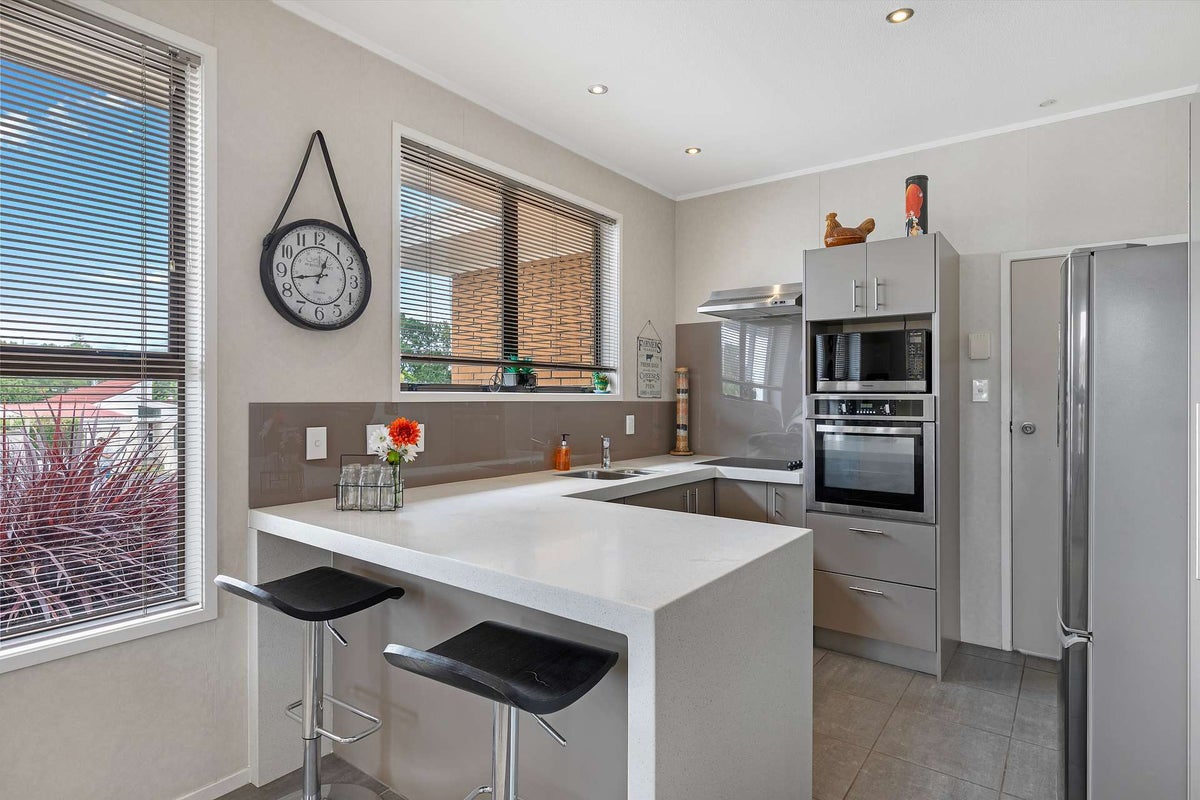 1/30 Gills Avenue, Papakura, Auckland - Carousel 2