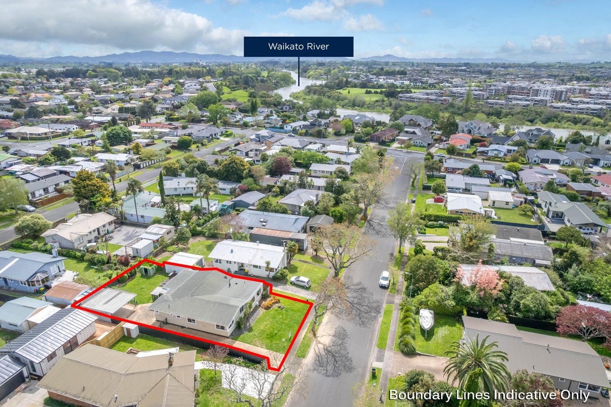 27 Fuchsia Avenue, Pukete, Hamilton, Waikato - Carousel 24