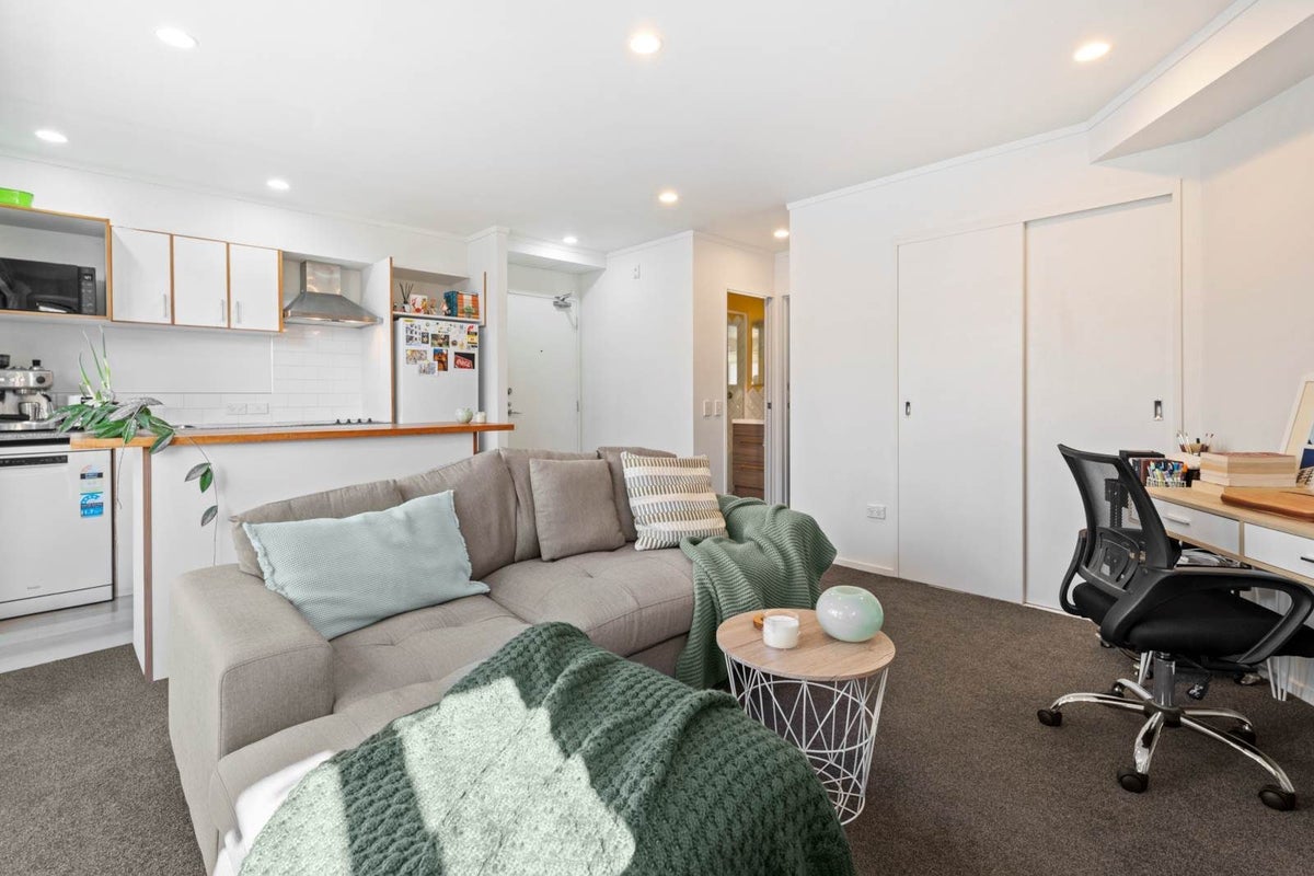 13/22 Normanby Road, Mount Eden, Auckland - Carousel 2